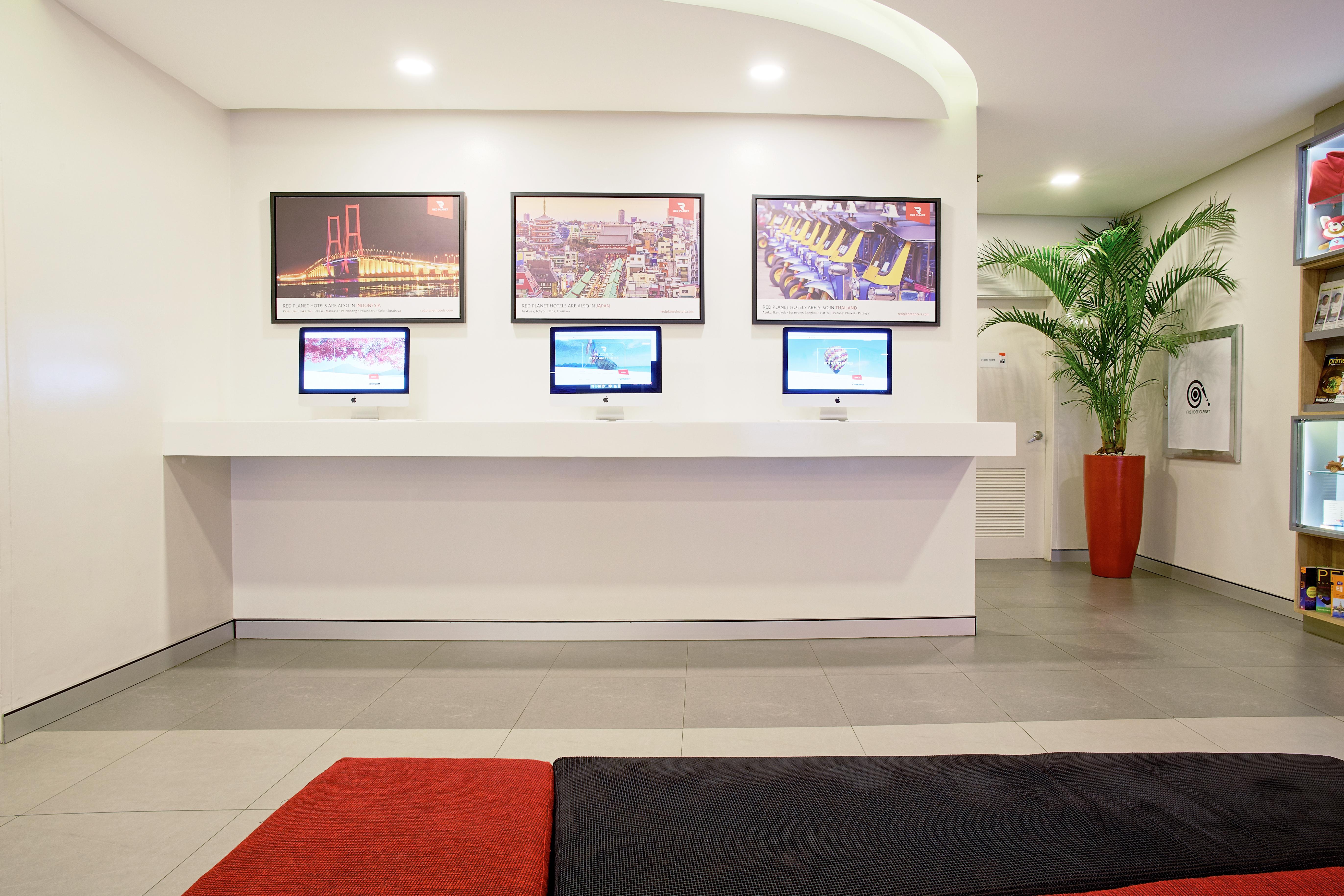 เรด แพลนเนต มะนิลา มากาตี Hotel Makati City ภายนอก รูปภาพ