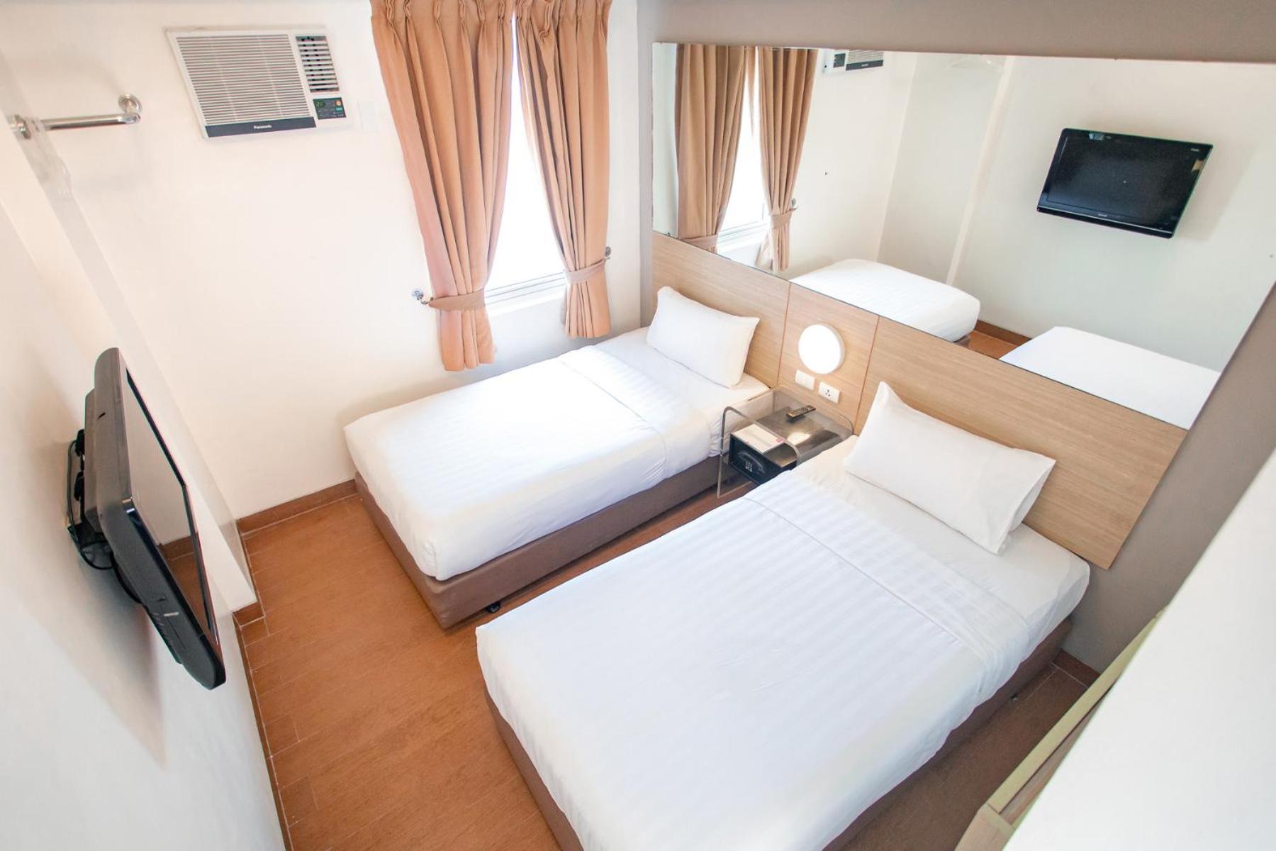 เรด แพลนเนต มะนิลา มากาตี Hotel Makati City ภายนอก รูปภาพ